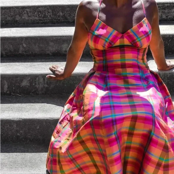 Isaac Mizrahi Vibrant Plaid Midi Skirt - Picture 5 of 10